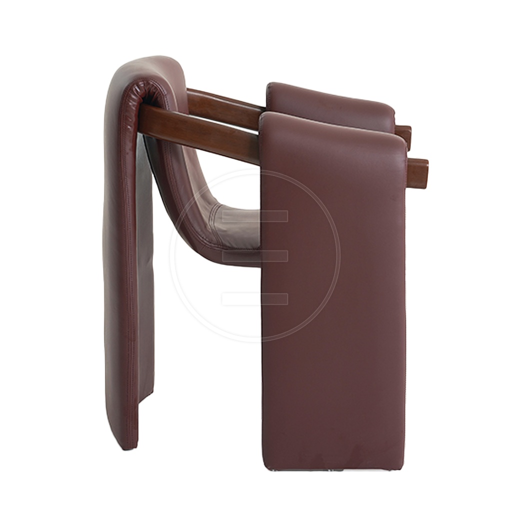 Tamu Waiting Chair (o.s.)